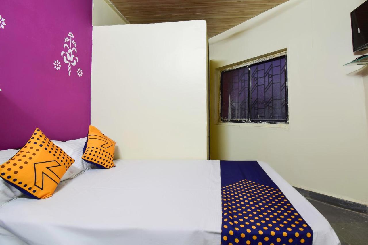 Spot On 66795 Hotel Abhijeet Otur Exterior photo