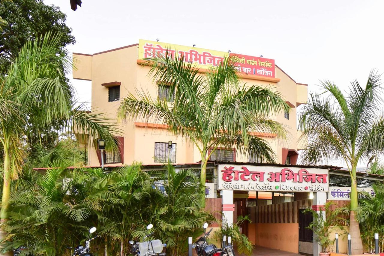 Spot On 66795 Hotel Abhijeet Otur Exterior photo