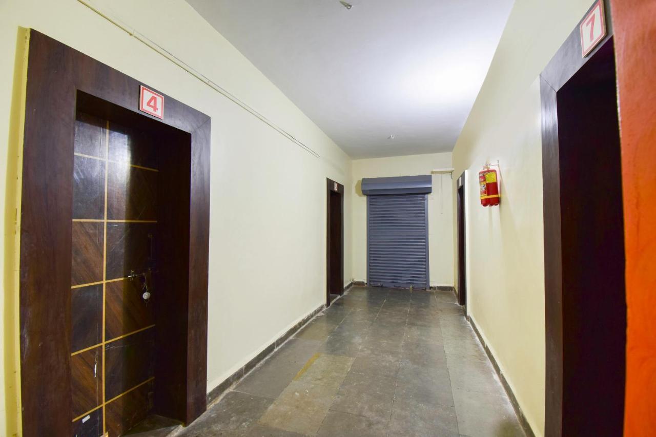 Spot On 66795 Hotel Abhijeet Otur Exterior photo